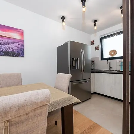Modern With Whirlpool & Few Steps Away From The - Borik,