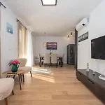 Modern With Whirlpool & Few Steps Away From The - Borik, * Zadar
